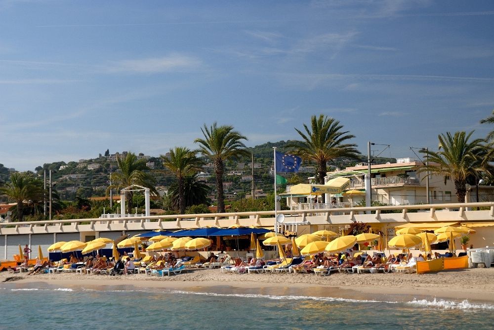 Residence Odalys Open Golfe Juan ภายนอก รูปภาพ