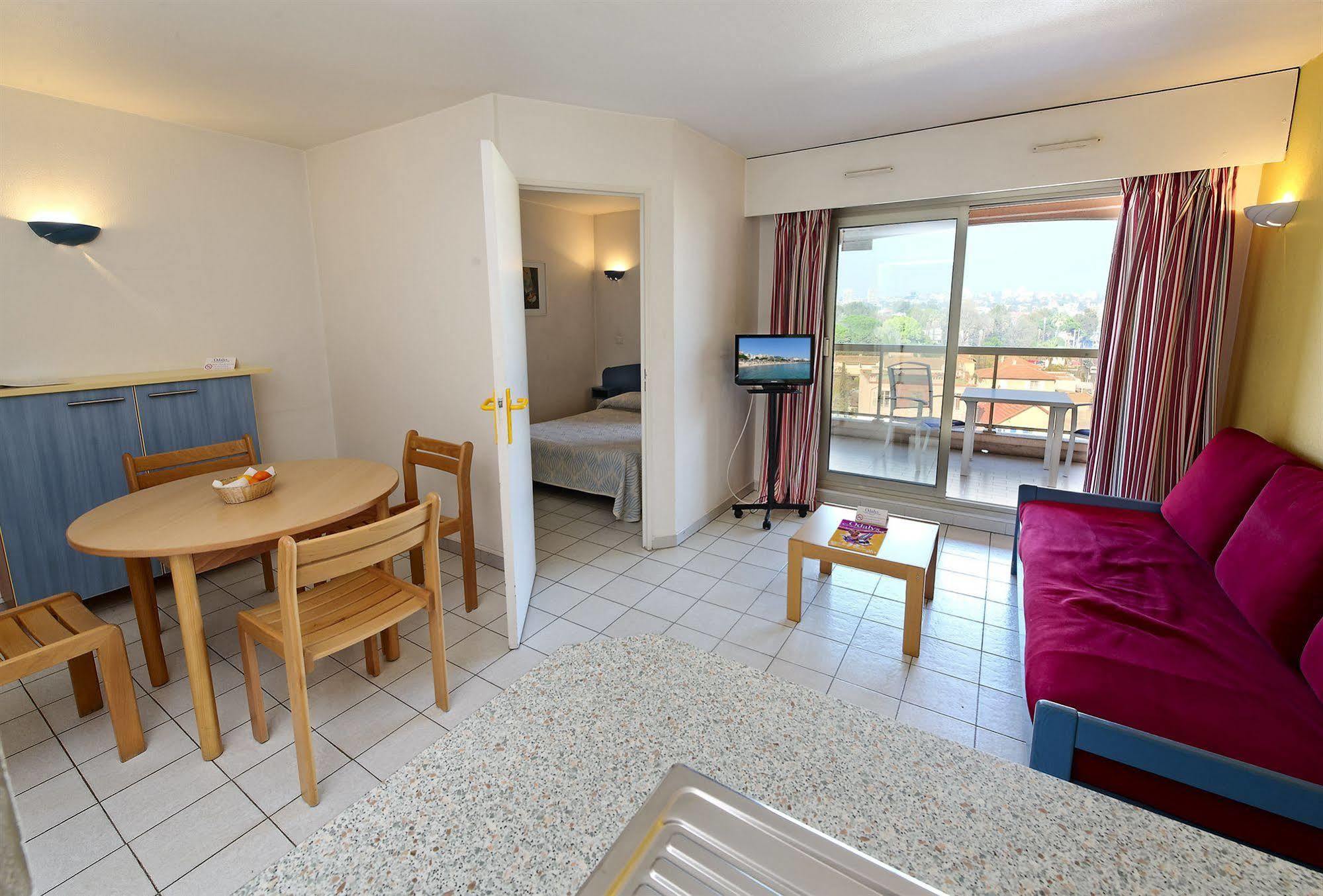 Residence Odalys Open Golfe Juan ภายนอก รูปภาพ